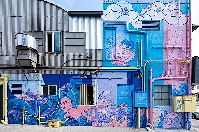 Emma Dold and Melody Sakura, 2016, Kaka’ako, Hawaii