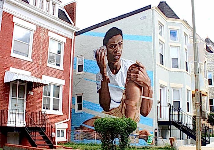 Kendine has tekniği olan James Bullough'tan 30 duvar resmi