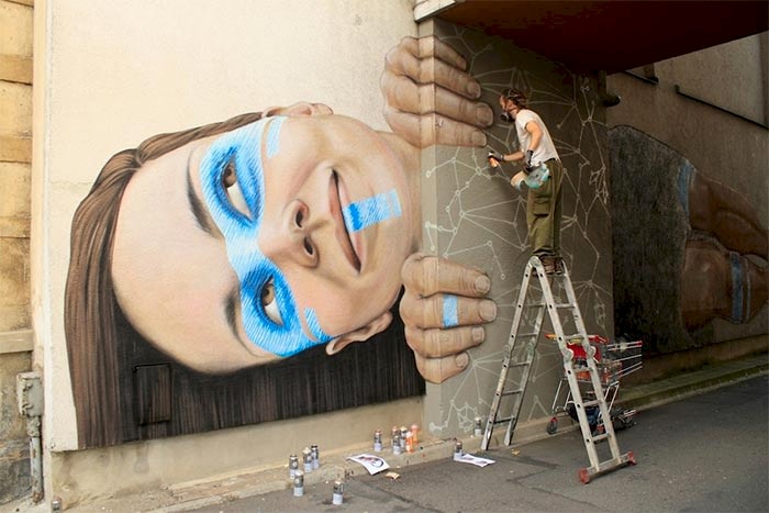 Kendine has tekniği olan James Bullough'tan 30 duvar resmi