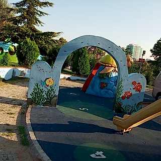 Park / Bahçe / Yaşam Alanı Duvar Resmi Boyama Örnek