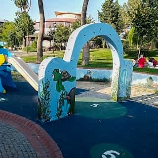 Park / Bahçe / Yaşam Alanı Duvar Resmi Boyama Örnek